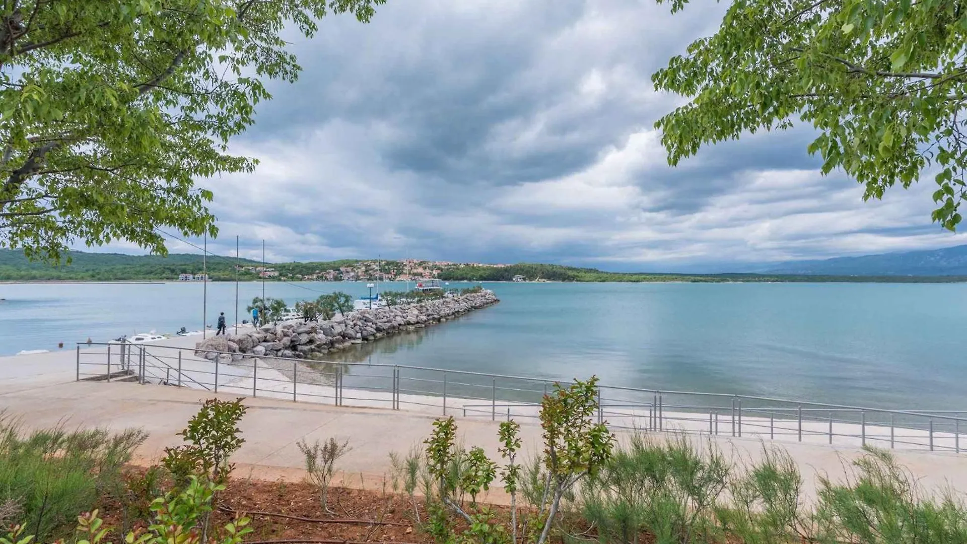 Apartment In Soline - Insel Krk 38221 Croatia