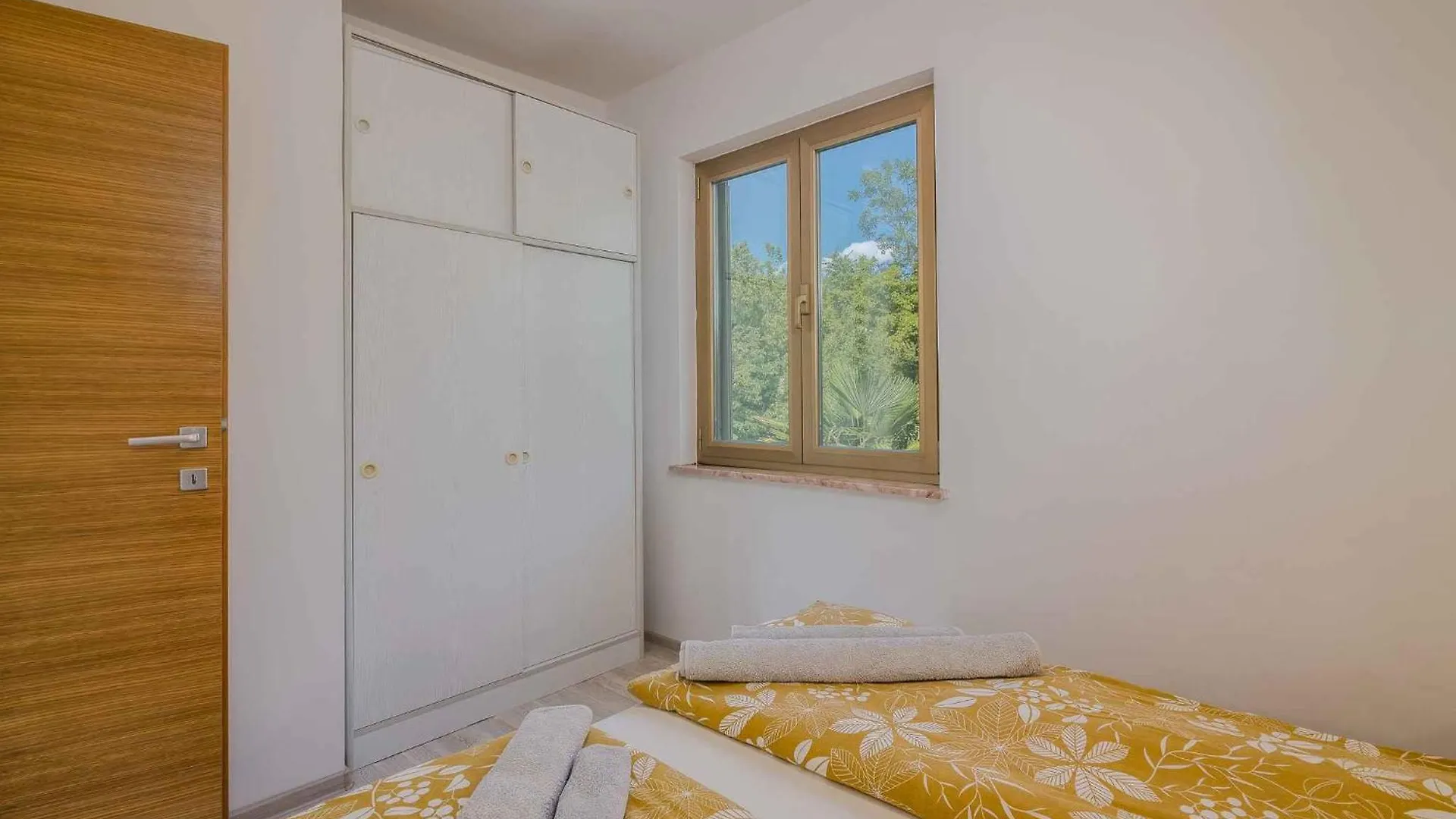 Apartment In Soline - Insel Krk 38221